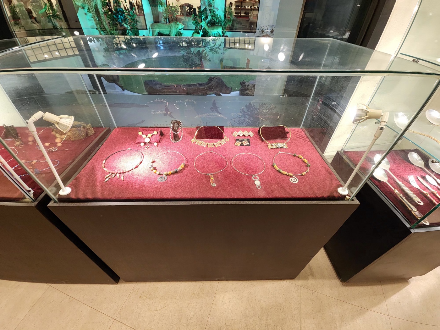 3067302113_LENSCGPI_2d2988b467357b96a3962903c87090fb3a82e9b5.jpg 이미지크게보기