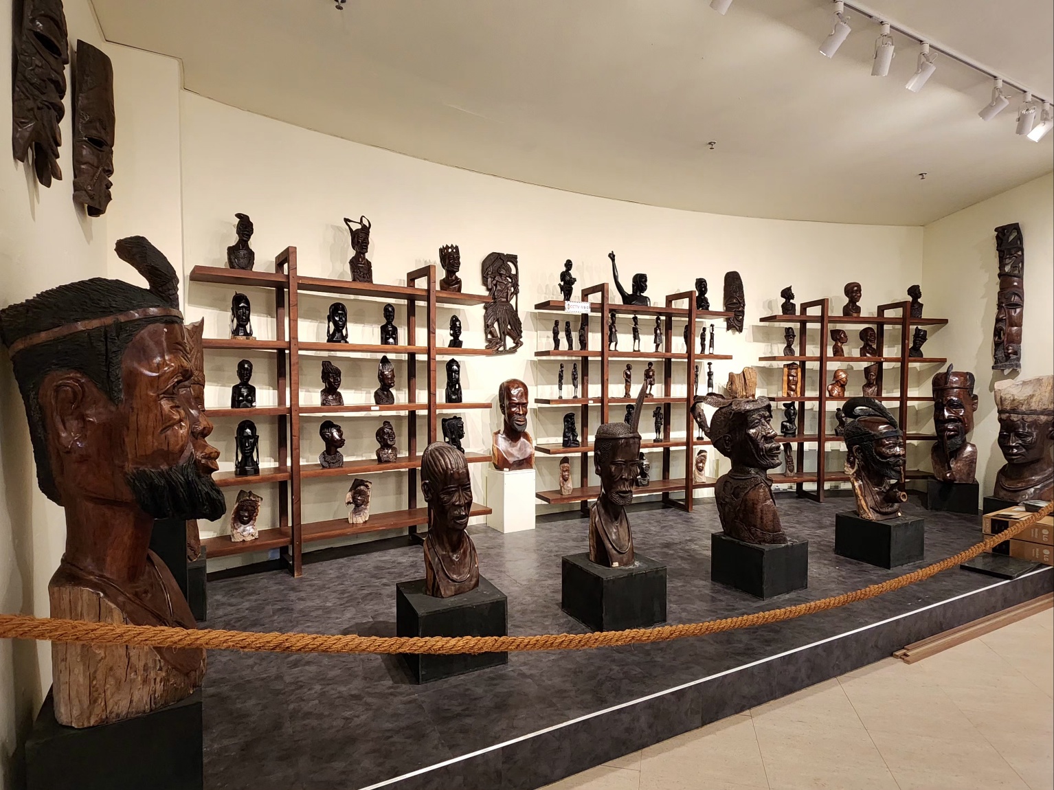 3067302113_yH9so3FR_56cbae4577e721af03ccaf4ba53262ee6ad23497.jpg 이미지크게보기